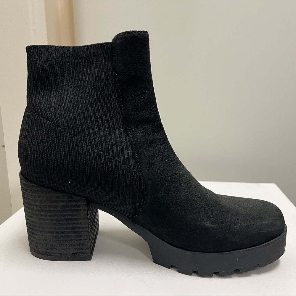Eileen Fisher Black Heeled Boots